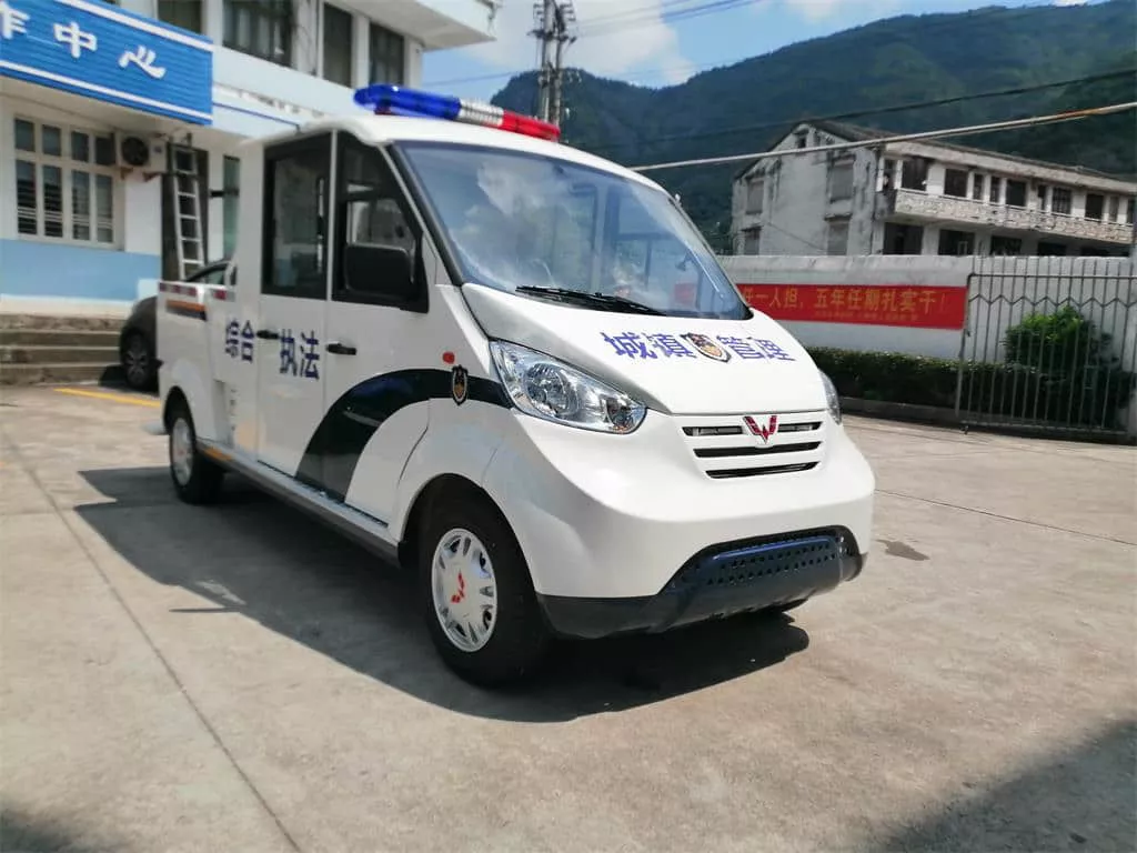 五菱移动警务工作站、指挥车、囚车亮相2020广西政法警用装备展-五菱