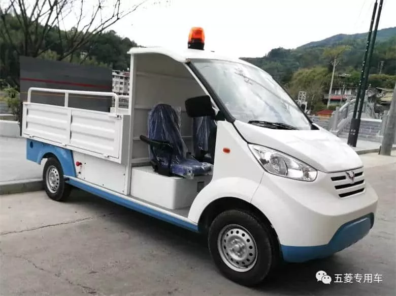 电动环卫车图片