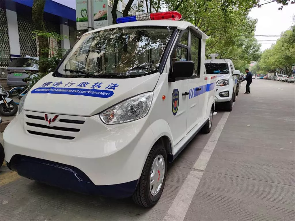 电动四轮执法车使用注意事项-五菱