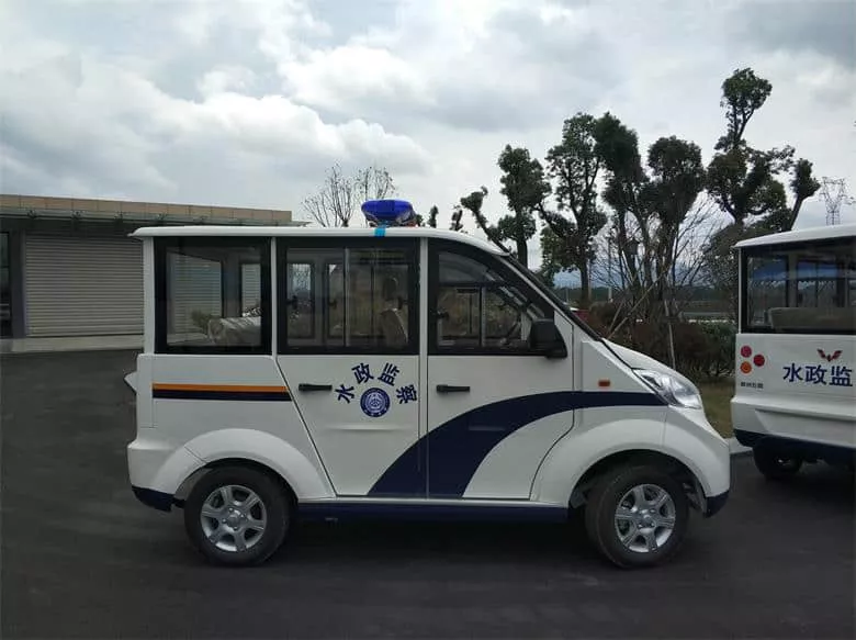 电动巡逻车如何充电 我猜你肯定不知道正确的充电步骤-五菱