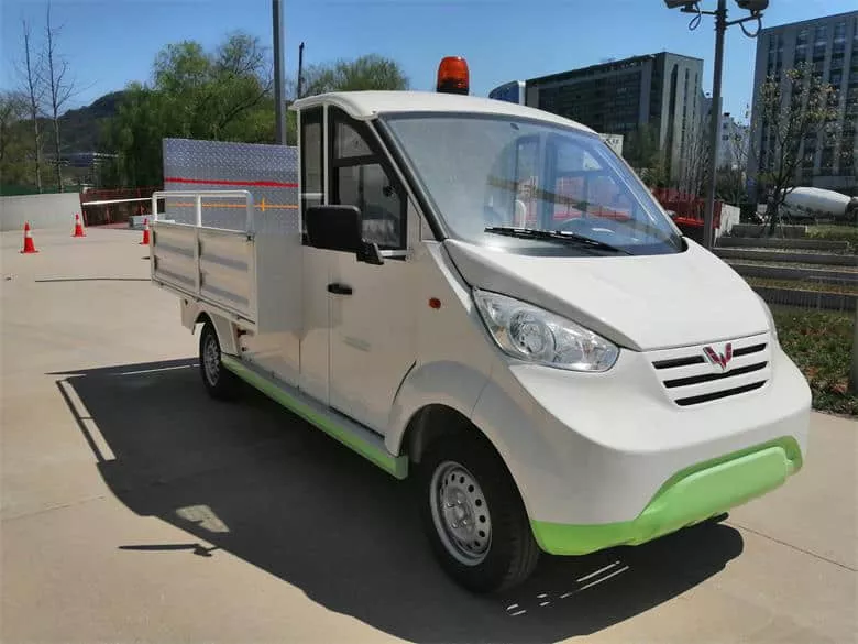 电动环卫车品牌哪个好  环卫车虽好，可也要省电用哦-五菱