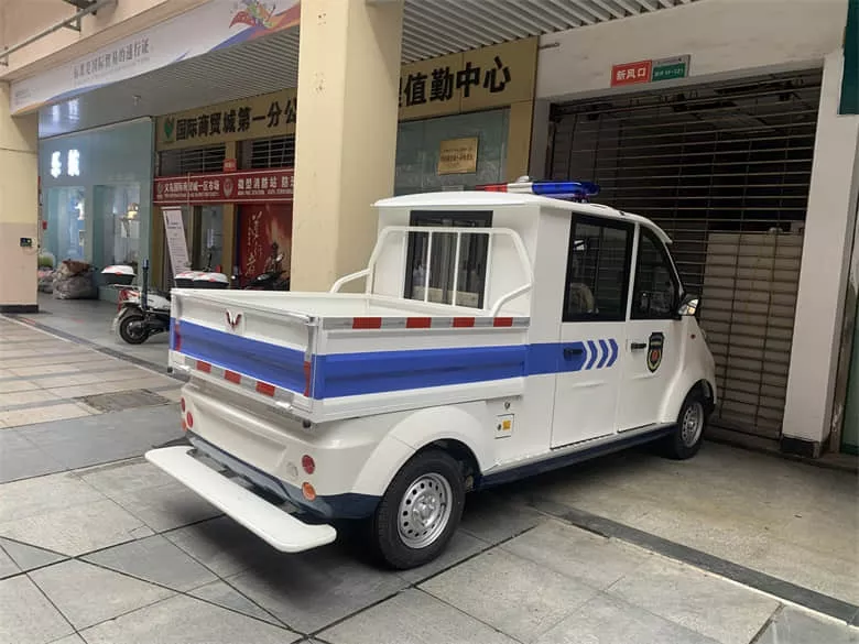 四轮执法电动车哪里买-知名厂商购买[五菱]