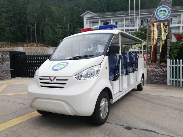 五座电动巡逻车价格多少-小区服务升级方案[五菱]
