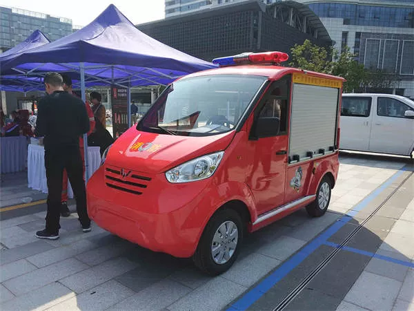 微型消防车