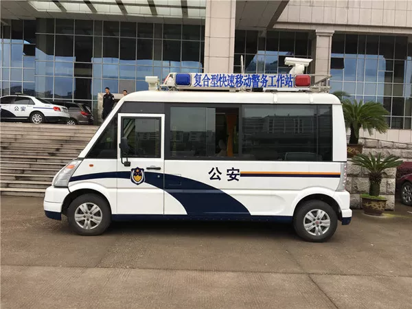 电动移动警务车