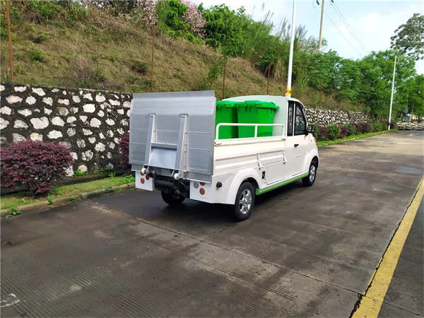 挂桶垃圾车