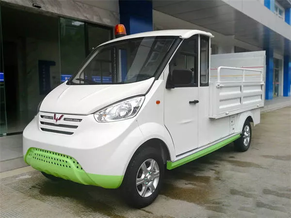 电动环卫车电池寿命短的四个原因[五菱]