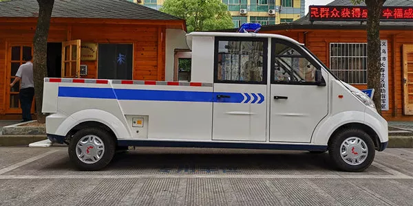 电动巡逻车